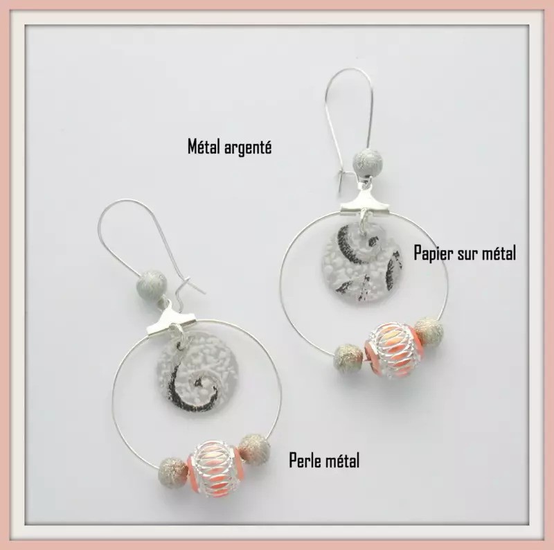 NOUVEAU A GRIS ARGENTÉ PERLE NECKLACE AND À CLIPS EARRING SET
