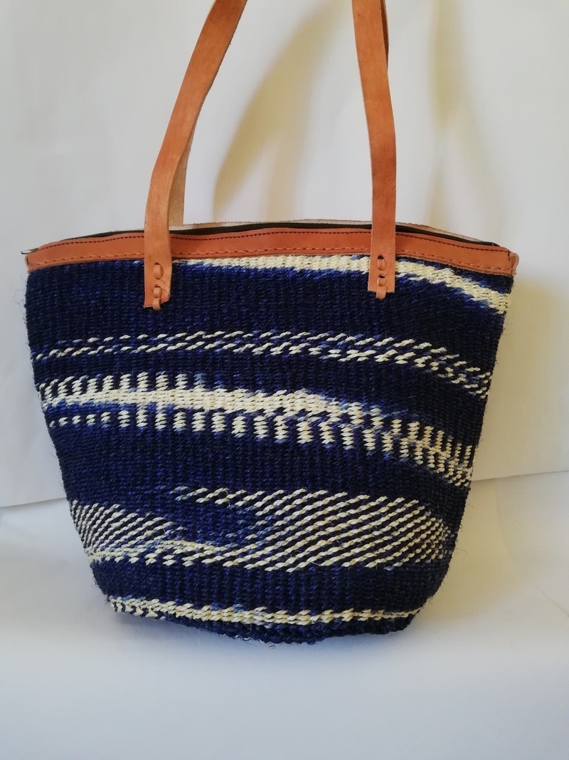 Sac en sisal tissé africain, sac à bandoulière tissé, sac à main tissé, sac de plage, sac dété, cadeau de maman Sacs à bandoulière bleu, cuir Sac en sisal tissé africain, sac à bandoulière tissé, sac à main tissé, sac de plage, sac dété, cadeau de maman Sacs à bandoulière bleu, cuir